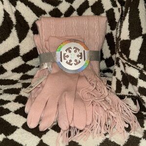 Vintage New York and Company pink Scarf and gloves set